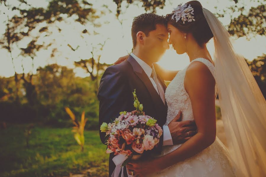 Fotografo di matrimoni Valery Garnica (focusmilebodas2). Foto del 29 marzo 2017