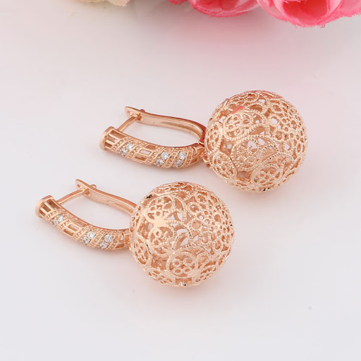 Title 5, Fashionable Hollow Large Spherical Earrings — L...