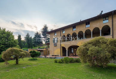 Villa avec jardin et terrasse 2