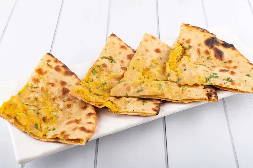 Aloo Paratha [Desi Ghee]