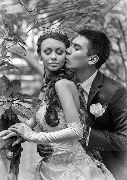 Photographe de mariage Evgeniy Bashmakov (ejeune). Photo du 1 avril 2013