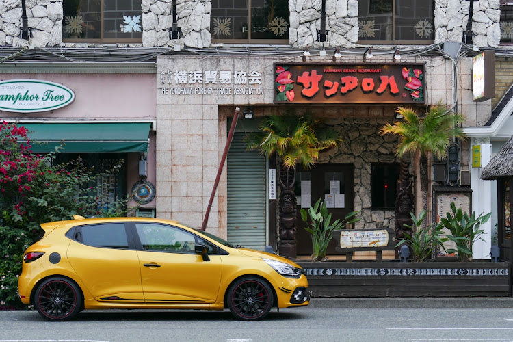 ルーテシアのルノー祭り・猛暑・暑い、、暑いぞおおお！！・熱中症に気をつけて!!・discover＿ctに関するカスタム事例の投稿画像1枚目