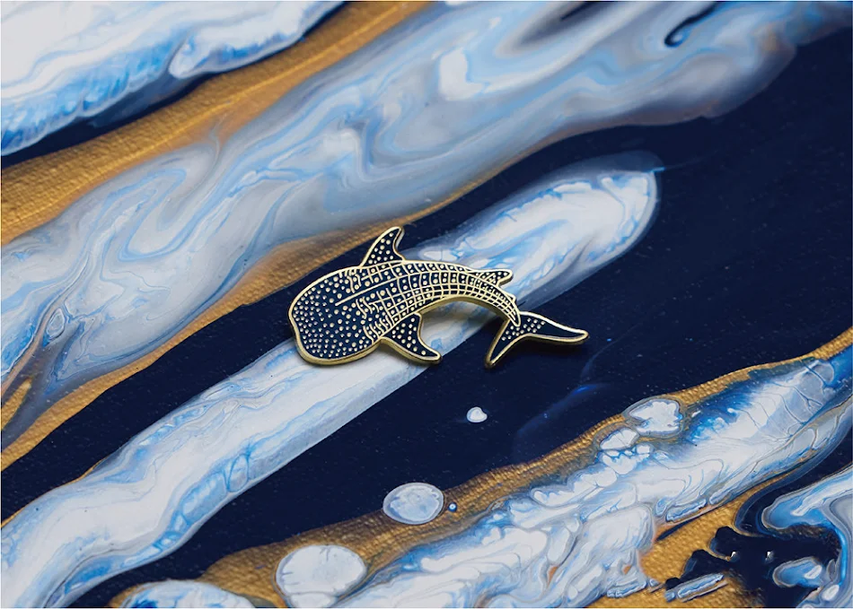 Broche de requin design original créatif badge tendance mode cadeau simple Fête de la Reine bijoux.