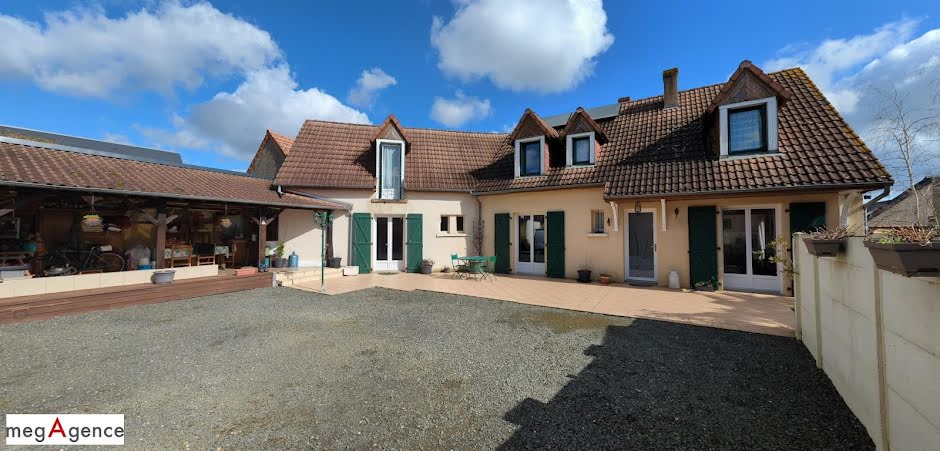 Vente maison 8 pièces 184 m² à La Suze-sur-Sarthe (72210), 259 000 €