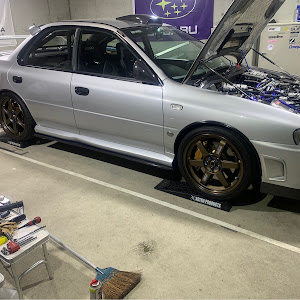 インプレッサ WRX GC8