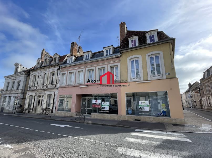Location  locaux professionnels 4 pièces 104 m² à Auxerre (89000), 950 €