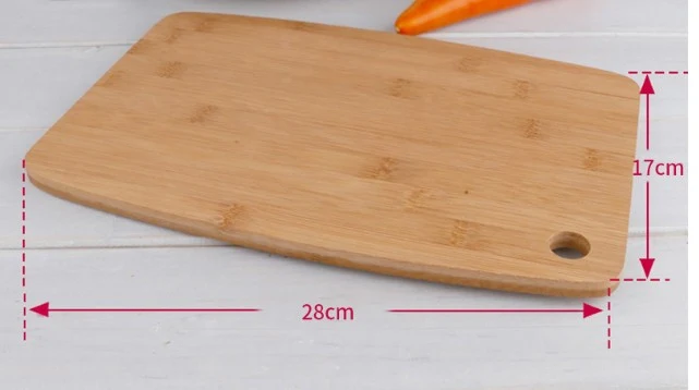 Stevige keukensnijplank met duurzaam snijoppervlak, gemakkelijk schoon te maken, antislip en ideaal voor het bereiden van gerechten.
