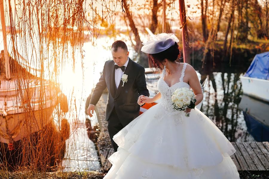 Fotografo di matrimoni Silvio Bizgan (bizganstudio). Foto del 3 dicembre 2018