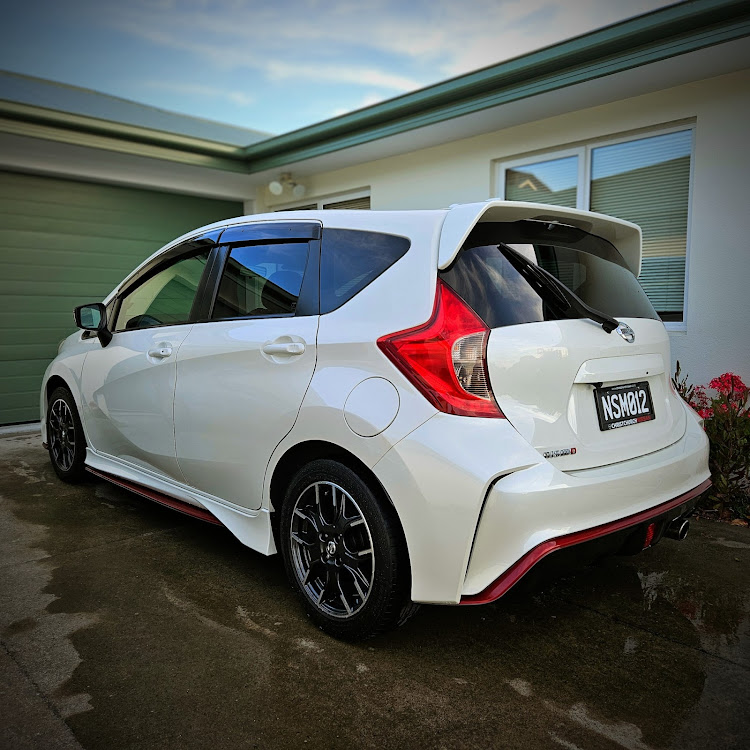 ノートの888__NISMO__888さんが投稿したカスタム事例の投稿画像1枚目