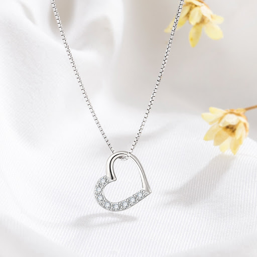 Title 3, S925 Sterling Silver Love Heart Pendant Necklac...