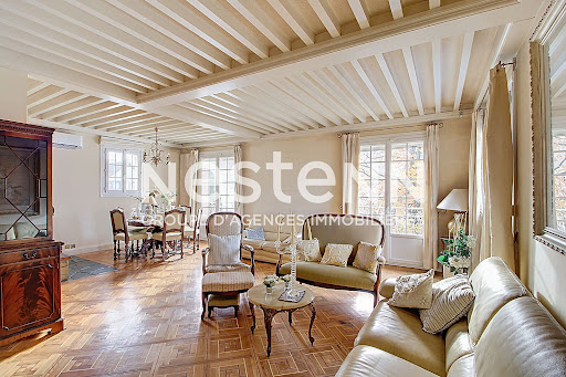 House with pool and terrace 1