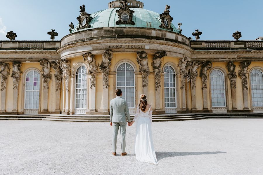 Fotografo di matrimoni Victoria Kaul (victoria4to). Foto del 27 luglio 2023