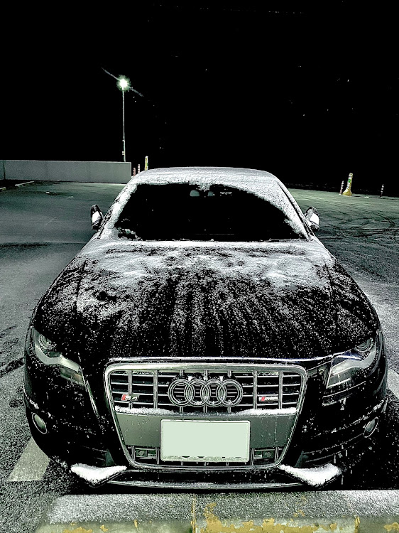 S4 セダンの京極堂さんが投稿したカスタム事例の投稿画像1枚目