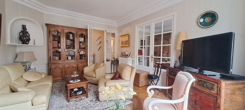 Vente appartement 4 pièces 82 m² à Paris 18ème (75018), 739 000 €