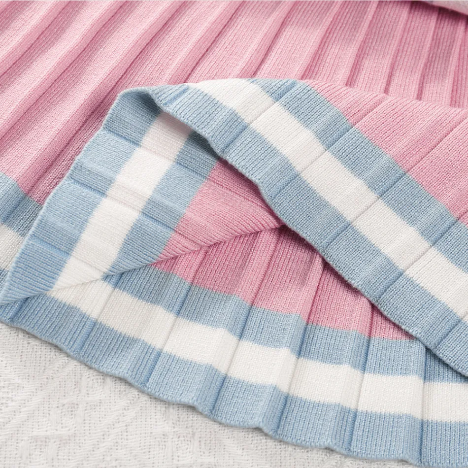 Round Neck Geometric Cartoon Printed Sweater Pleated Skirt Suit, a comfortable and stylish outfit perfect for casual wea