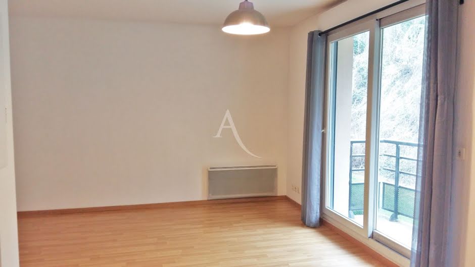 Location  appartement 1 pièce 28.33 m² à Evreux (27000), 410 €