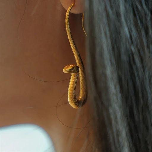 Title 3, Snake-shaped fashion personalized and exaggerat...