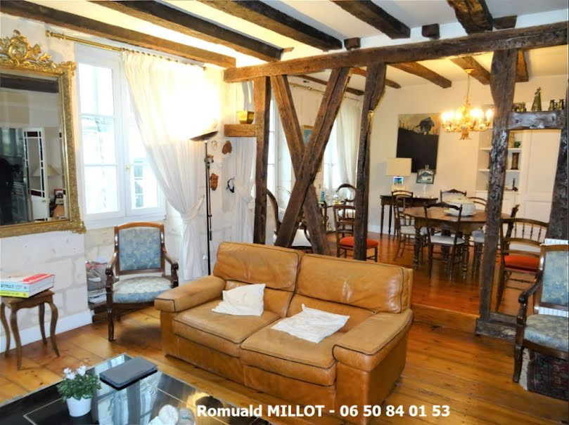 Vente maison 8 pièces 205 m² à Angouleme (16000), 311 970 €