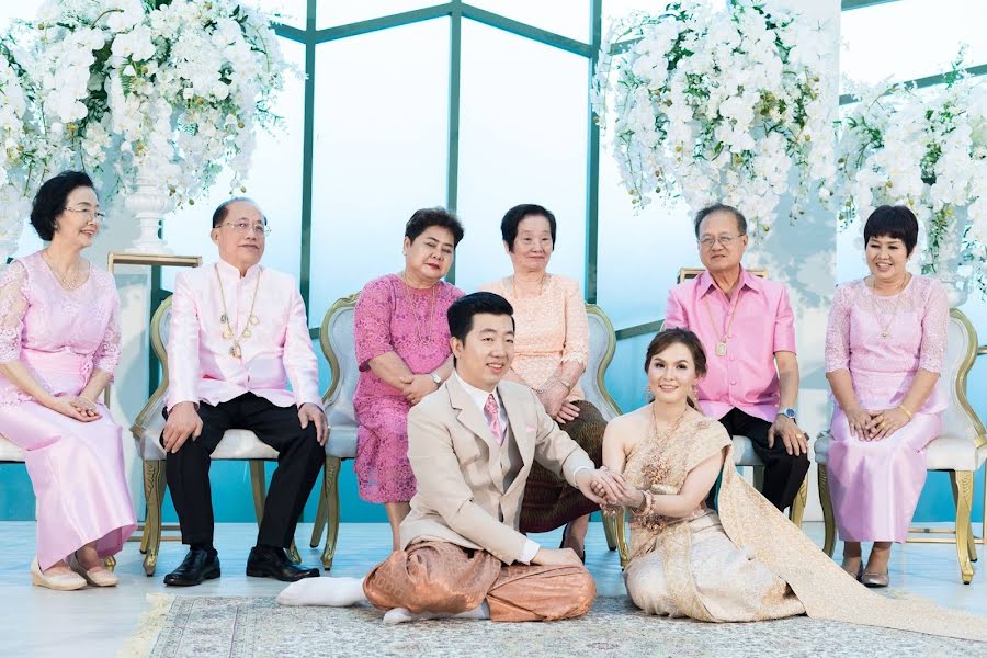 Fotógrafo de casamento Weerayut Thongsa (pentorfotoman). Foto de 7 de setembro 2020