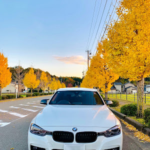 3シリーズ セダン 320i