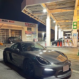 ケイマン GT4