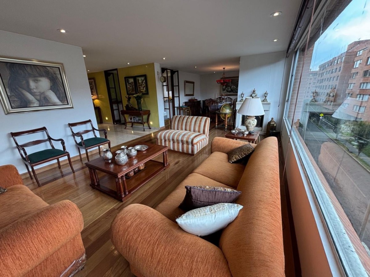 Apartamento En Venta - La Carolina, Bogota