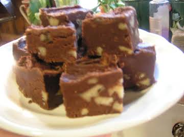 Fast Easy Wonderful Fudge - Dee Dee's