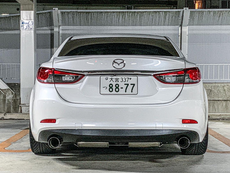 アテンザの愛車のお尻はこんな感じ・マツダ・セダン・AutoExe・TANABEに関するカスタム事例の投稿画像1枚目