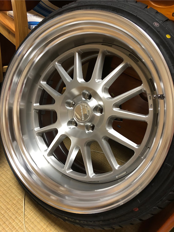 86の2019ベストショット・ホイール交換・DIY・タイヤ交換・走り納めに関するカスタム事例の投稿画像2枚目