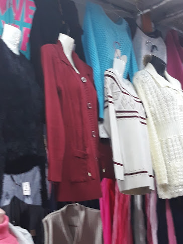 Ropa De Mujer Local 1358 - Quito