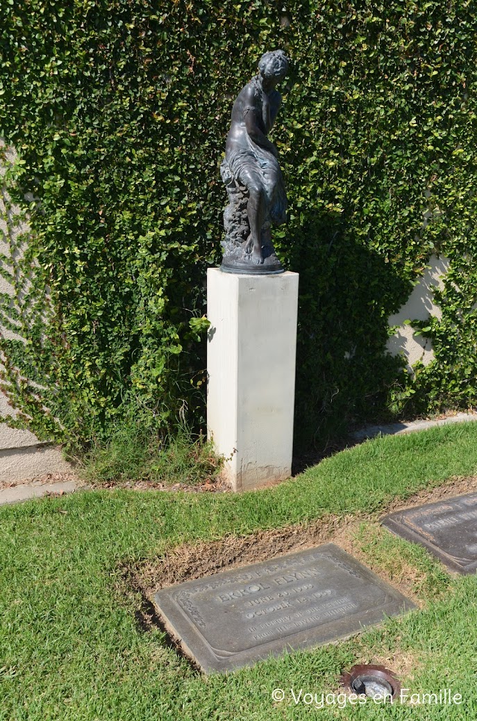 forest lawn memorial Park - Court of Freedom - Errol Flynn