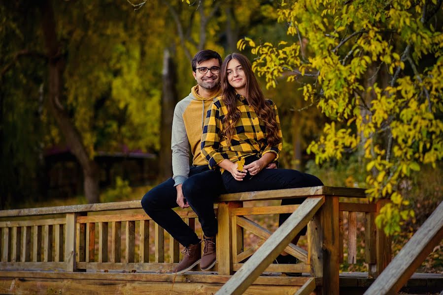 Fotógrafo de casamento Elena Sonik (sonyk). Foto de 12 de novembro 2019