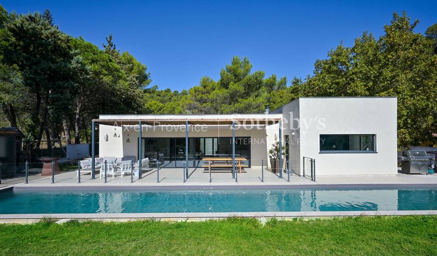 House with pool Aix-en-Provence