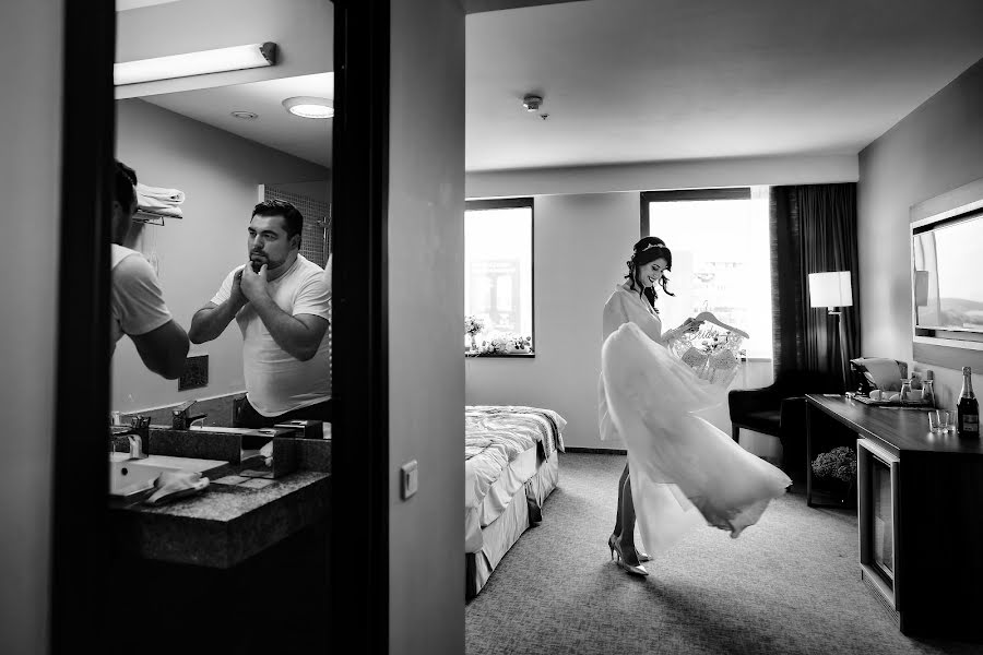 Wedding photographer Marius Marcoci (mariusmarcoci). Photo of 23 June 2019