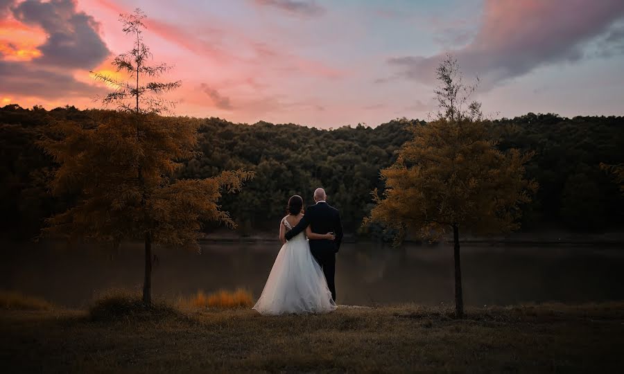 Wedding photographer Alex Vîlceanu (alexandruvilcea). Photo of 7 October 2017