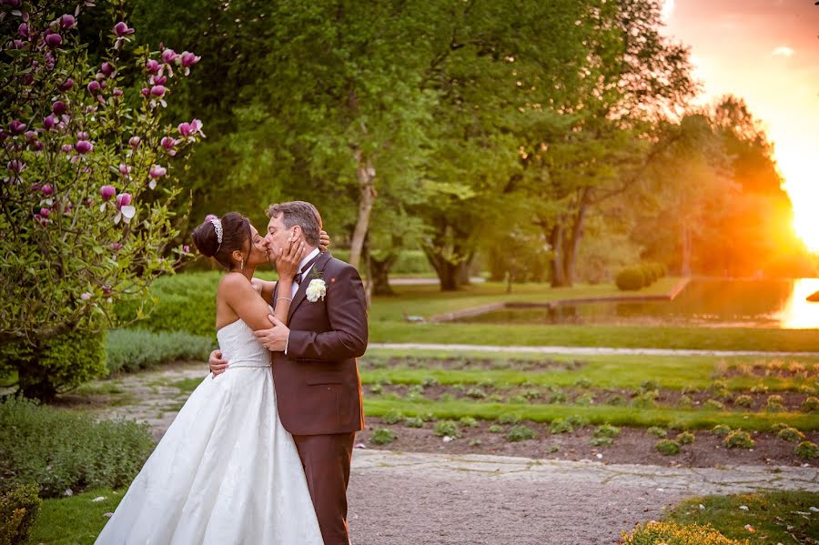 Fotografo di matrimoni Lizette Vånemo (vanemophoto). Foto del 3 dicembre 2019