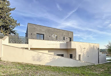 Villa with pool and terrace 3