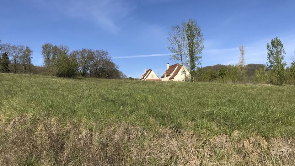 Vente terrain  2255 m² à Saint-Cyprien (24220), 67 100 €