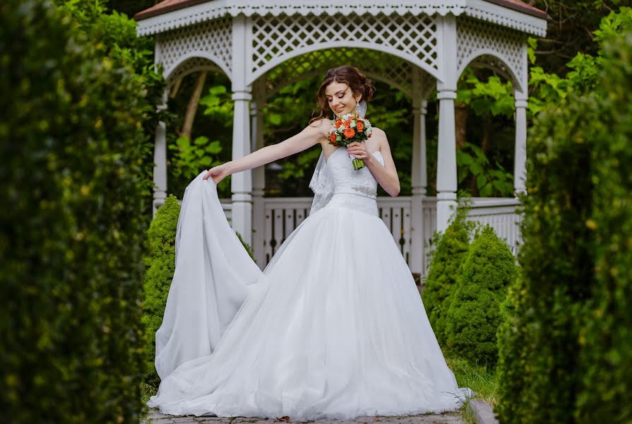 Wedding photographer Maks Khomchenko (maxxhouse). Photo of 27 April 2017