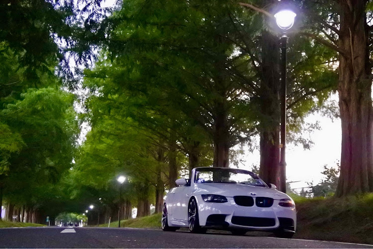 335i Cabrioletの9月3日はE93day・bmw・メタセコ・ライトアップ・良きに関するカスタム事例の投稿画像1枚目