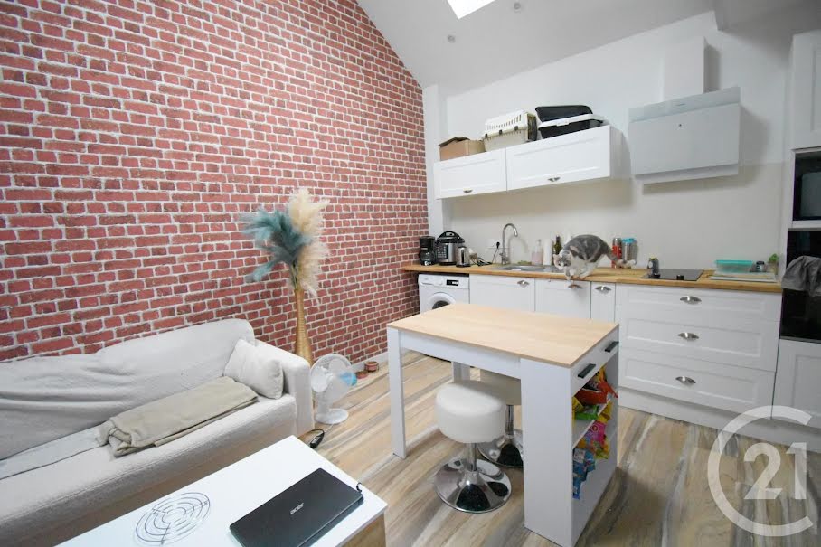 Location meublée appartement 2 pièces 27.21 m² à Vichy (03200), 700 €