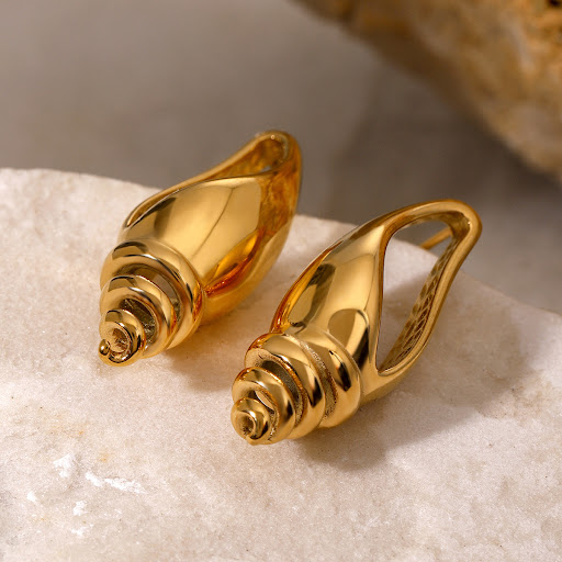 Title 3, European and American Exaggerated Conch Earring...