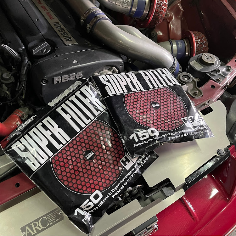 スカイライン GT-Rの秘密基地にて・メンテナンス・エアクリフィルター交換・毒キノコ・毒キノコ フィルター交換に関するカスタム事例の投稿画像2枚目