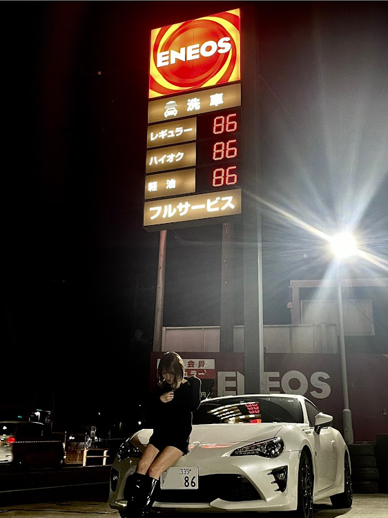 86のガソスタ撮影会・ガソスタは盛れる・ガソスタ映え・電光掲示板が86・誕生日サプライズに関するカスタム事例の投稿画像1枚目
