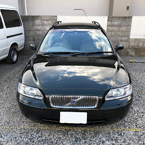 V70 8B5244W