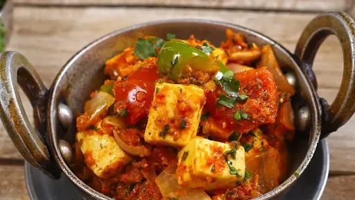 Kadhai Paneer+4 Tawa Roti+Salad+Achar+Raita