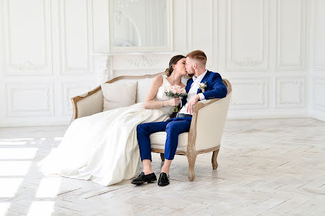 Fotógrafo de casamento Yana Scherbinina (yanochka). Foto de 22 de abril 2019