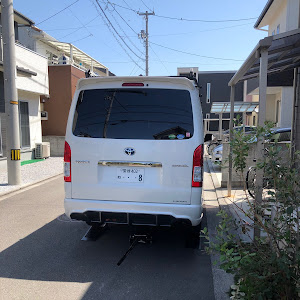 ハイエースバン TRH200V