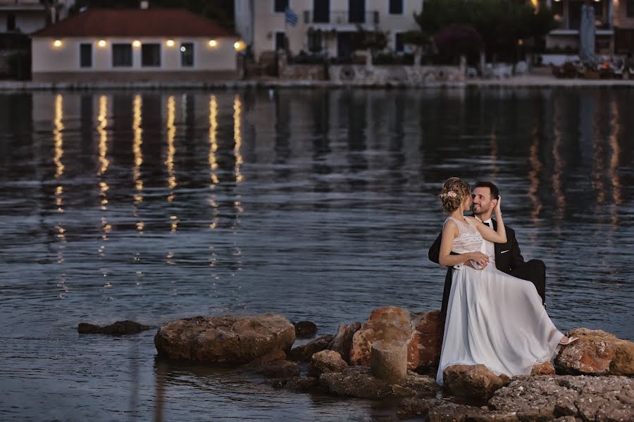 Photographe de mariage Kostas Sinis (sinis). Photo du 21 novembre 2022