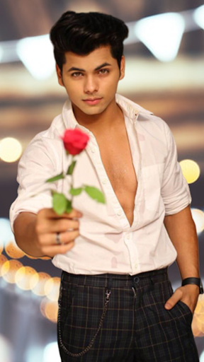 Selfie Photo with Siddharth Nigam